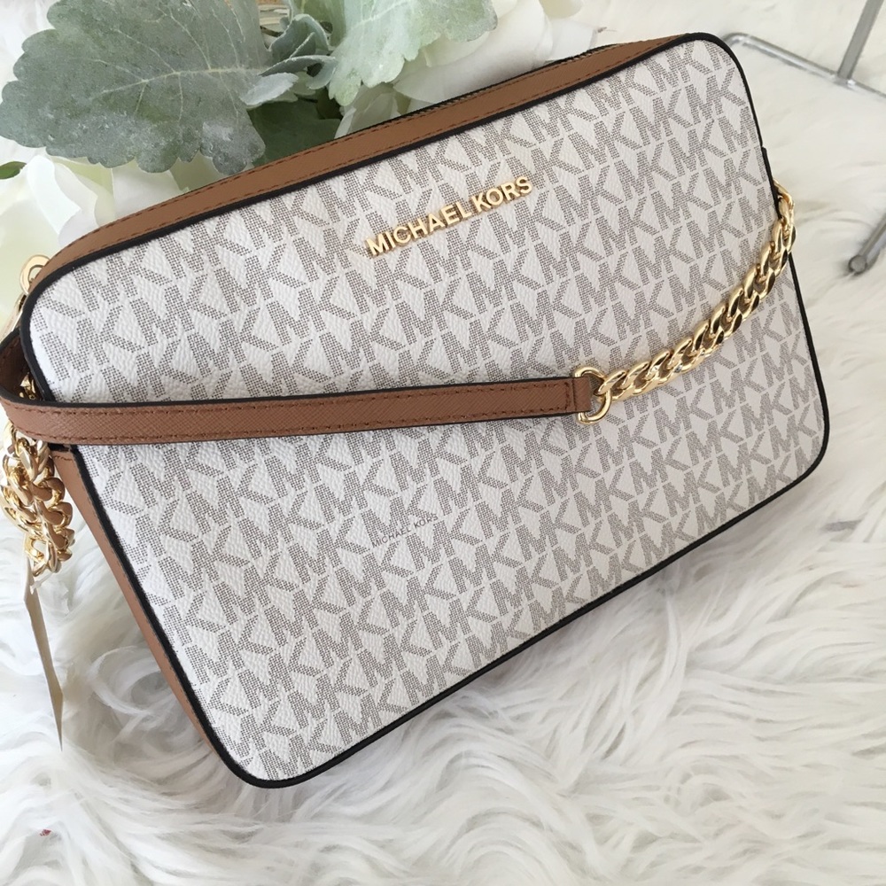 New Michael Kors large vanilla Crossbody shoulder bag - Picture 2 of 8
